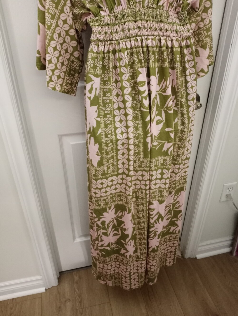 👑Maxi Dress👑 - Picture 3 of 4